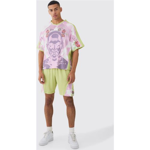 Set T-shirt da calcio squadrata con ricami di fiori & pantaloncini - boohoo - Modalova