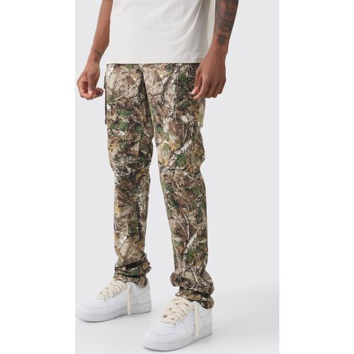 Tall Forest Camo Slim Stacked Multi Cargo Trouser - boohoo - Modalova