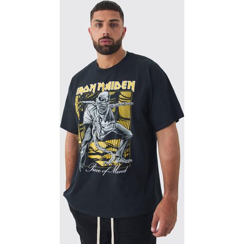 T-shirt Plus Size ufficiale con stampa Iron Maiden - boohoo - Modalova