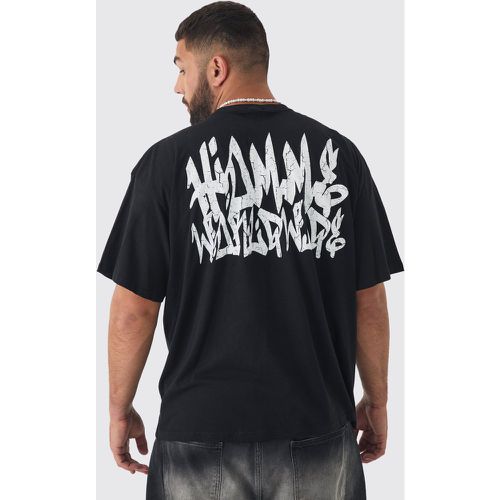 Camiseta Plus Negra Con Grafiti Homme Worldwide - boohoo - Modalova