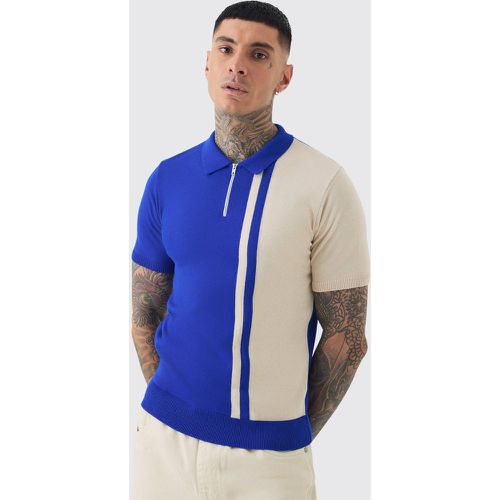 Polo attillata Tall a maniche corte in maglia a blocchi di colore - boohoo - Modalova