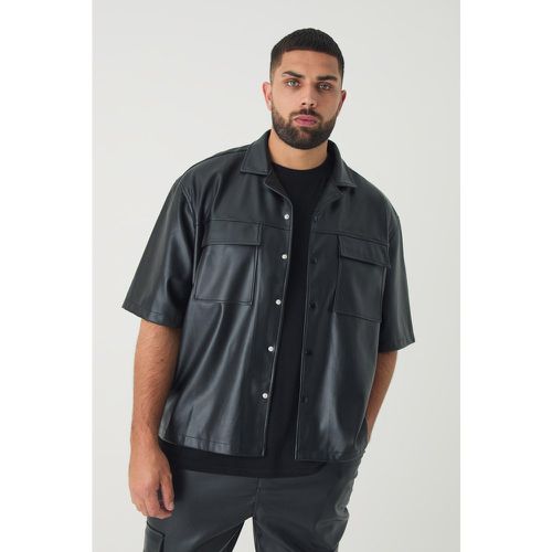 Sobrecamisa Plus De Manga Corta Y Cuero Sintético - boohoo - Modalova