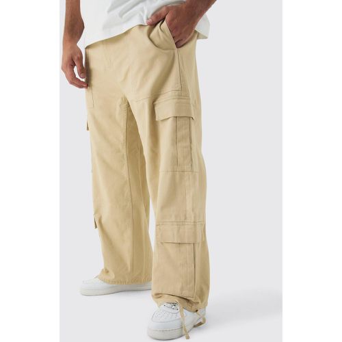 Pantaloni Cargo Plus Size extra comodi con inserti Cargo multipli - boohoo - Modalova