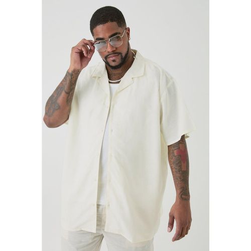 Plus Linen Oversized Revere Shirt In Ecru - boohoo - Modalova