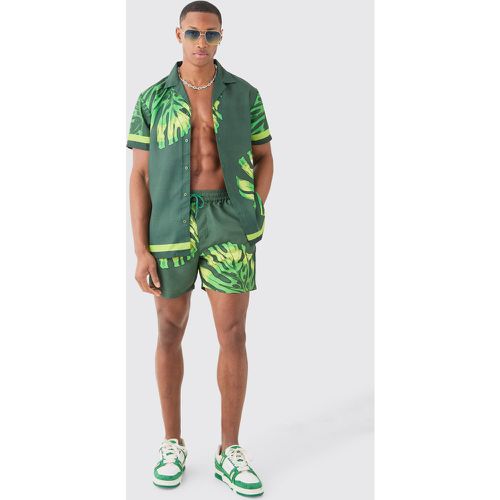 Regular Leaf Shirt & Swim Short Set - boohoo - Modalova