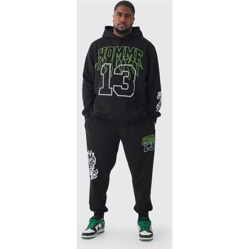 Tuta sportiva Plus Size Homme 13 stile Varsity - boohoo - Modalova