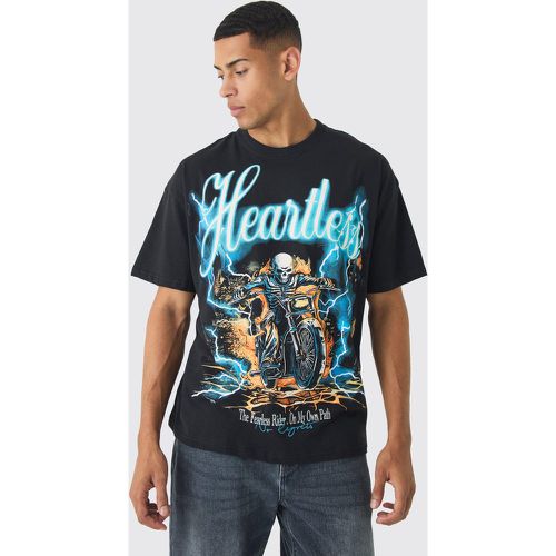 T-shirt oversize con grafica di teschio Heartless su larga scala - boohoo - Modalova