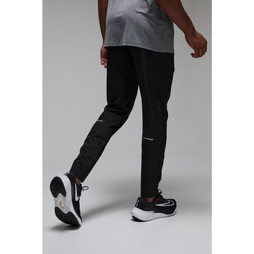 Pantalón Deportivo Man Active Elástico De Tela Reflectante Ajustado - boohoo - Modalova