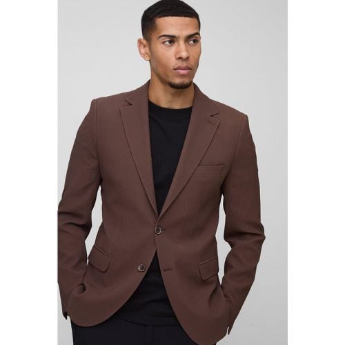 Blazer Skinny Fit con pieghe, Brown - boohoo - Modalova