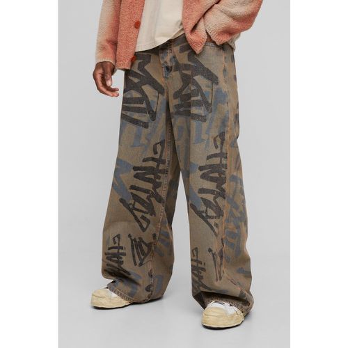 Jeans extra comodi con stampa stile Graffiti - boohoo - Modalova