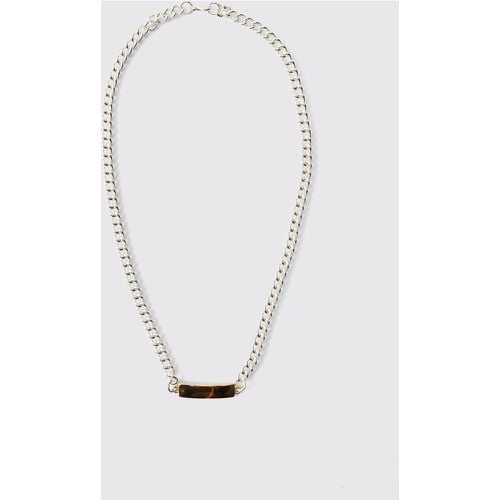 Collar De Cadena Con Etiqueta Dorada - boohoo - Modalova