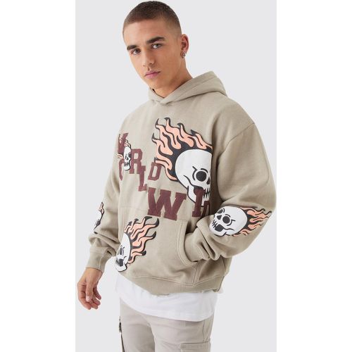 Sudadera Oversize Recta Con Bordado Worldwide Y Aplique De Calavera - boohoo - Modalova