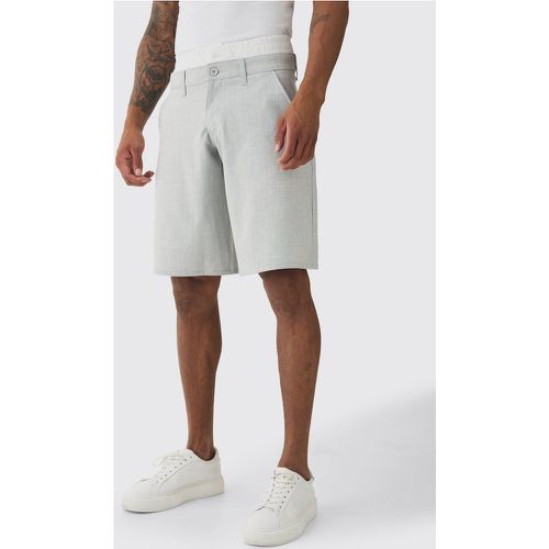 Pantaloni tuta in tessuto a righe verticali con doppia fascia in vita - boohoo - Modalova