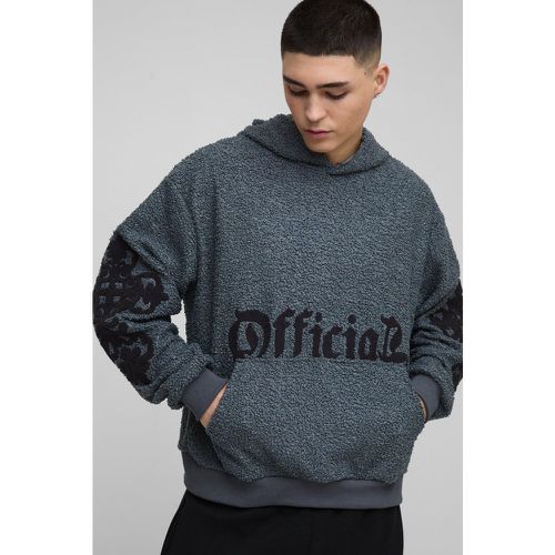 Sudadera Oversize Recta De Bouclé Con Capucha Y Letras Góticas Official - boohoo - Modalova