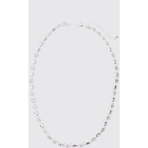 Collar Plateado De Cadena Con Gemas - boohoo - Modalova