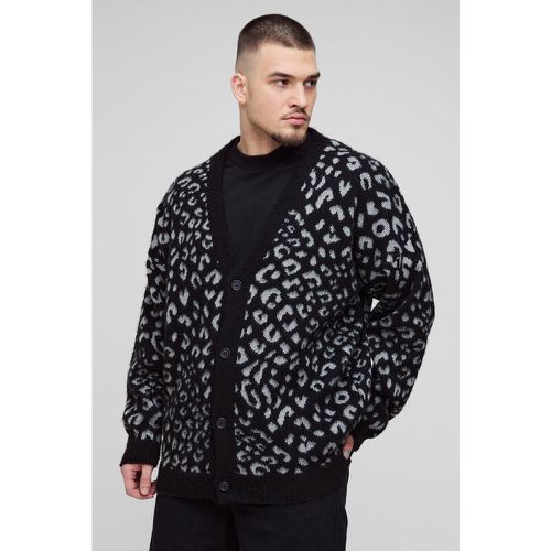 Cardigan Tall oversize in maglia spazzolata con stampa leopardata - boohoo - Modalova