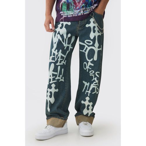 Jeans rilassati in denim rigido con stampa stile Graffiti - boohoo - Modalova