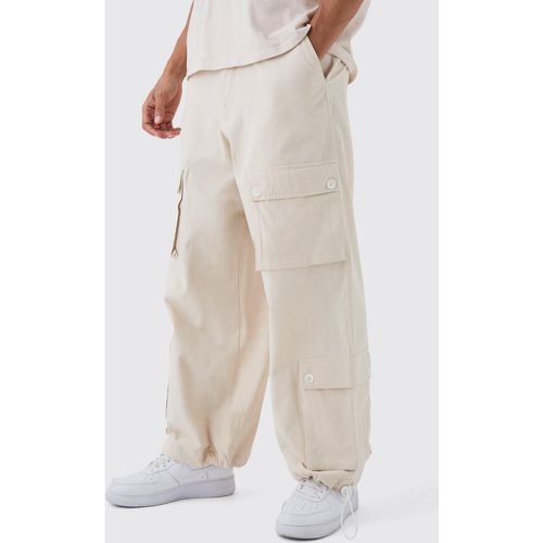 Pantaloni Cargo Parachute in nylon ripstop - boohoo - Modalova