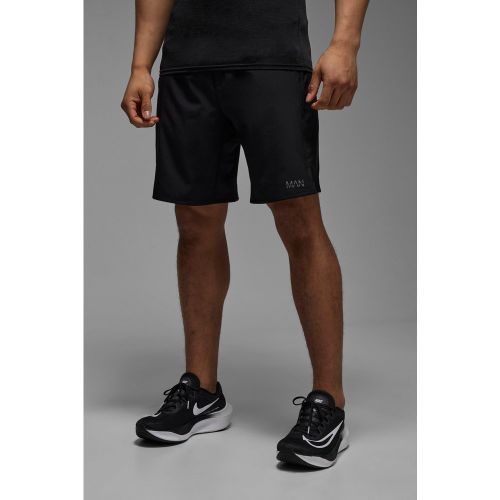 Pantalón Corto Man Active De Tela Elástico 24Cm - boohoo - Modalova