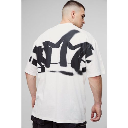 Camiseta Tall Oversize Con Estampado Homme De Grafiti A Gran Escala - boohoo - Modalova