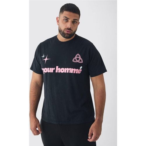 T-shirt Plus Size slavata nera con grafica Pour Homme - boohoo - Modalova