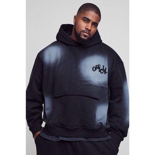 Plus Oversized Boxy Distressed Official Applique Spray Wash Hoodie - boohoo - Modalova