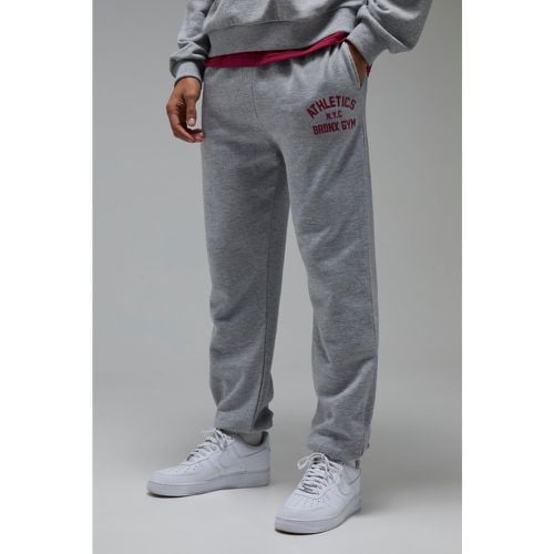 Pantalón Deportivo Man Active Oversize Para El Gimnasio Con Estampado De Bronx - boohoo - Modalova