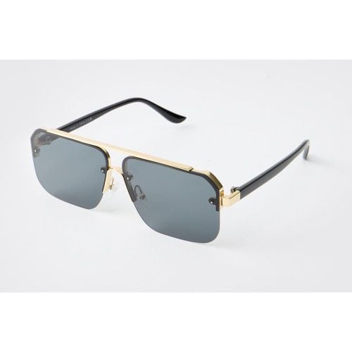 Occhiali da sole stile aviatore neri con dettagli color oro - boohoo - Modalova