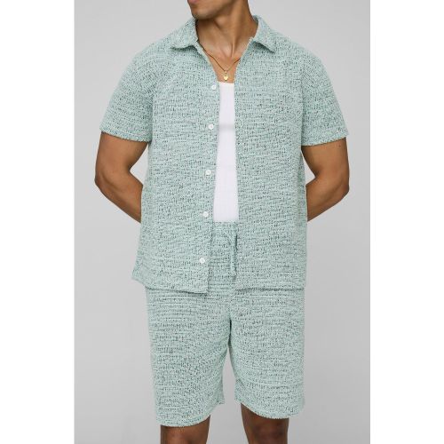 Set camicia a maniche corte Regular Fit & pantaloncini comodi - boohoo - Modalova