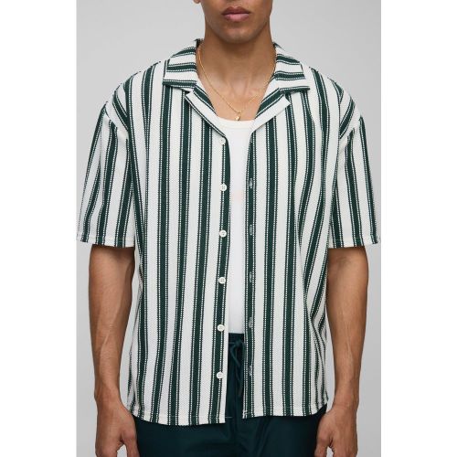 Camicia oversize a maniche corte con colletto - boohoo - Modalova