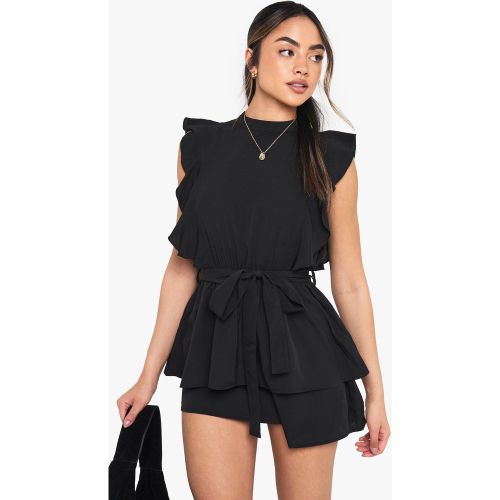 Mono Corto Con Cuello Alto, Volante Y Cinturón - boohoo - Modalova