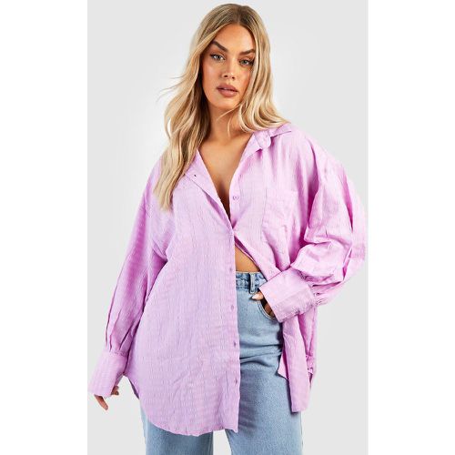 Camisa Plus Oversize Texturizada De Tela - boohoo - Modalova