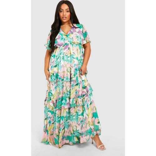 Vestito maxi Plus Size con stampa a fiori e maniche ad angelo - boohoo - Modalova