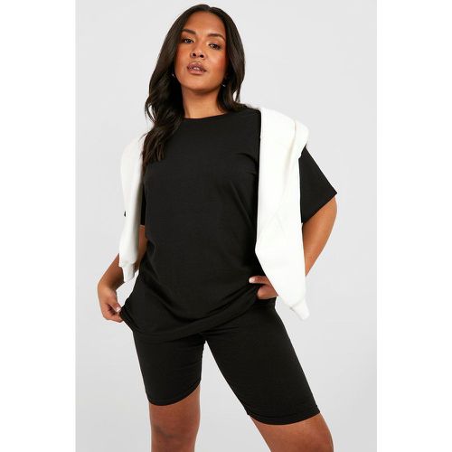 Conjunto Plus De Pantalón Corto De Ciclista Y Camiseta Oversize - boohoo - Modalova