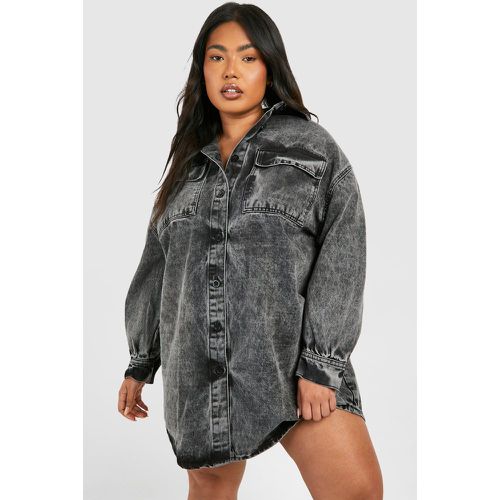 Vestito camicia Plus Size oversize in denim - boohoo - Modalova