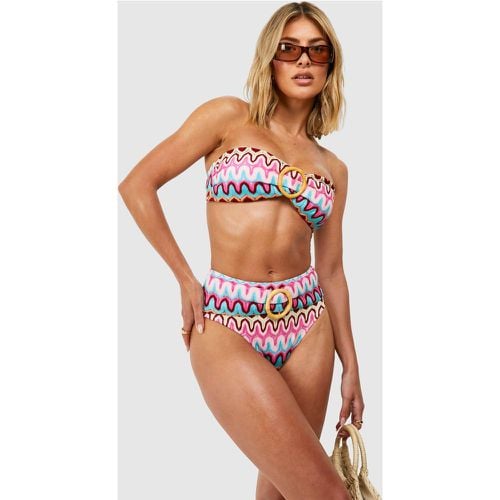 Top bikini a fascia in maglia a zig zag con anello - boohoo - Modalova