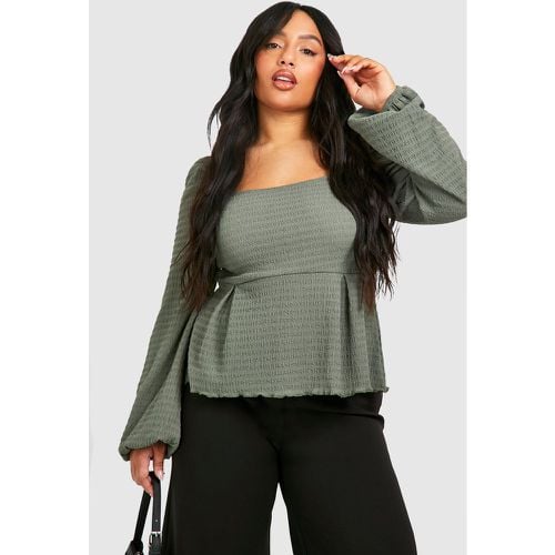 Top svasato Plus Size con scollo quadrato e trama - boohoo - Modalova