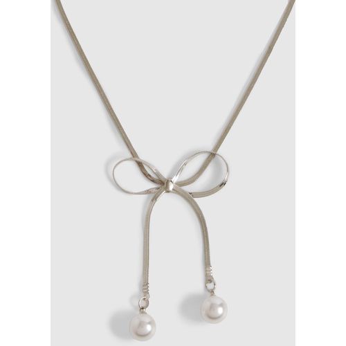 Bow Pearl Detail Snakechain Necklace - boohoo - Modalova