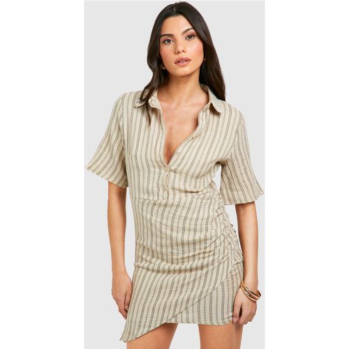 Vestido Camisero De Manga Corta Cruzado Con Rayas - boohoo - Modalova