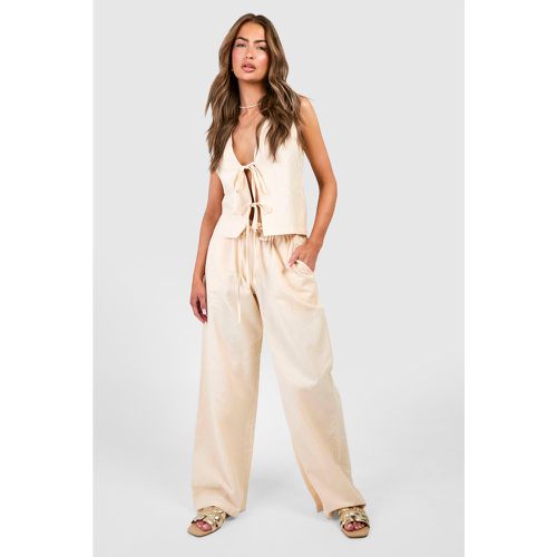 Crop top effetto lino con laccetti frontali & pantaloni a gamba ampia - boohoo - Modalova