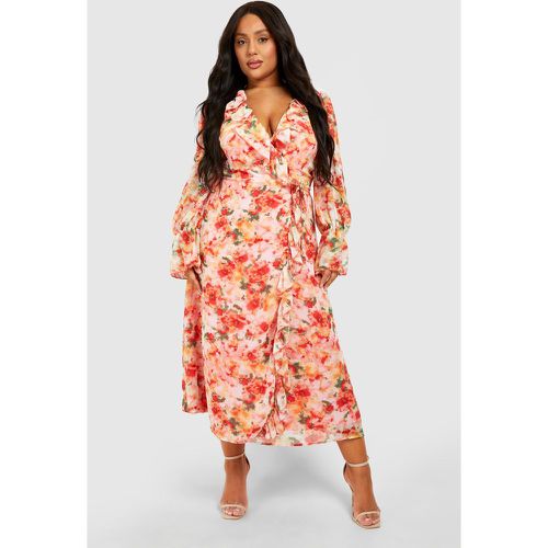 Vestido Plus Midi Cruzado Con Volante Y Estampado De Flores - boohoo - Modalova