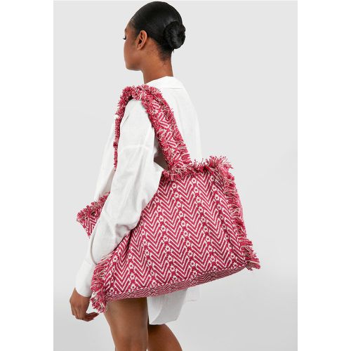 Frayed Oversized Beach Bag, Pink - boohoo - Modalova
