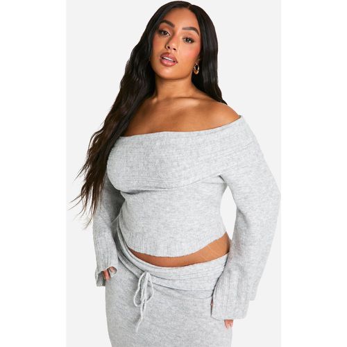 Maglione Plus Size in maglia morbida con scollo Bardot e fondo a coste - boohoo - Modalova