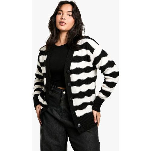 Cardigan Plus Size oversize in maglia a righe verticali - boohoo - Modalova