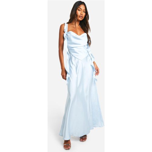 Vestito maxi in raso con volant e spalline - boohoo - Modalova