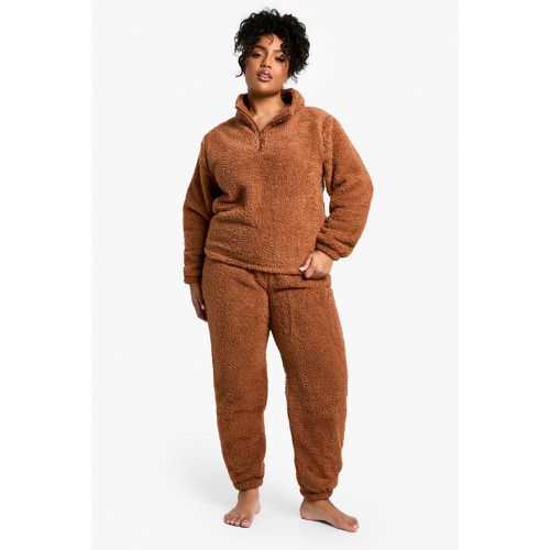 Set Plus Size felpa in fleece bouclé con zip & pantaloni tuta - boohoo - Modalova