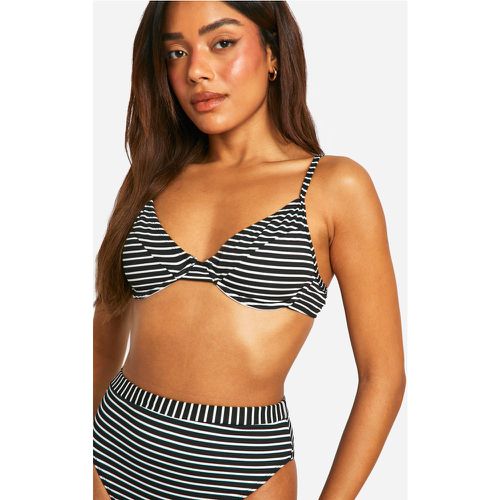 Mono Stripe Rib Underwired Bikini Top - boohoo - Modalova