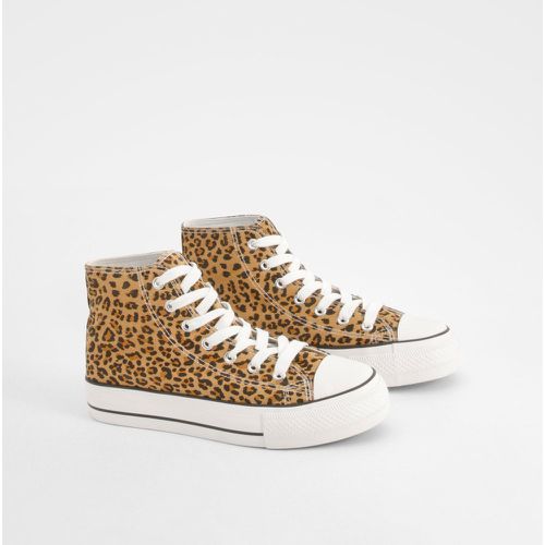 Scarpe da ginnastica alte con stampa leopardata e zeppa - boohoo - Modalova