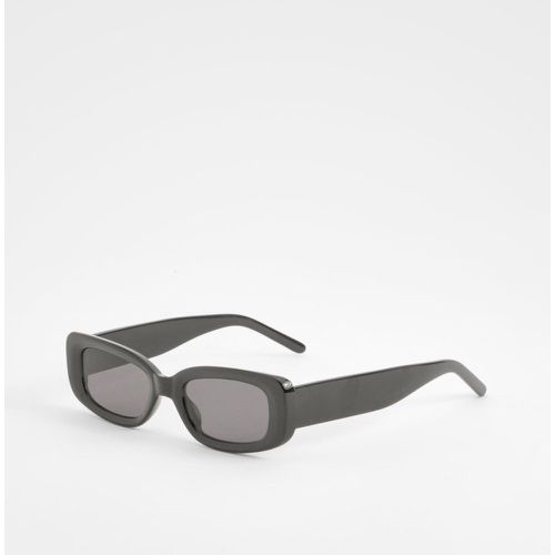 Rectangular Black Tinted Sunglasses - boohoo - Modalova