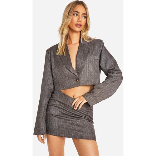 Blazer sartoriale squadrato corto Premium in mélange a righe verticali - boohoo - Modalova